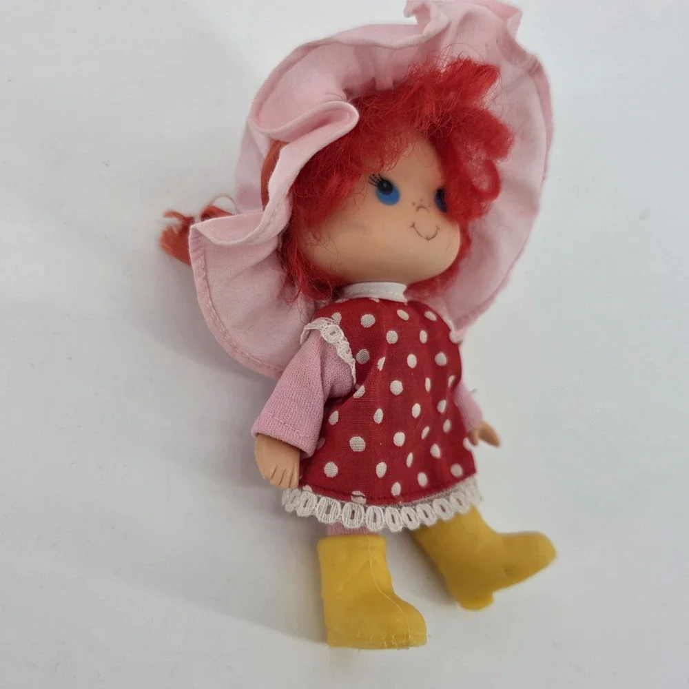 Strawberry Shortcake 1981 Lanard Clone Doll Jelly Bean Very Cherry Outfit Kenner